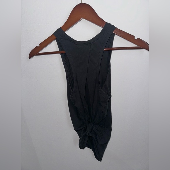 Lululemon In the Open Tank - Picture 5 of 9